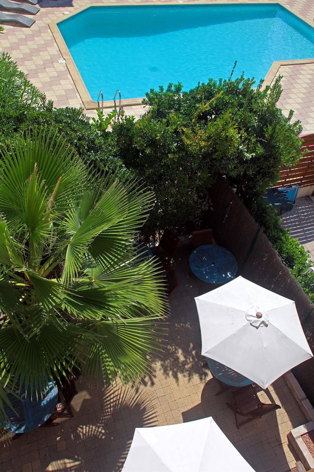 Hotel Les Grenadines แอกด์ ภายนอก รูปภาพ