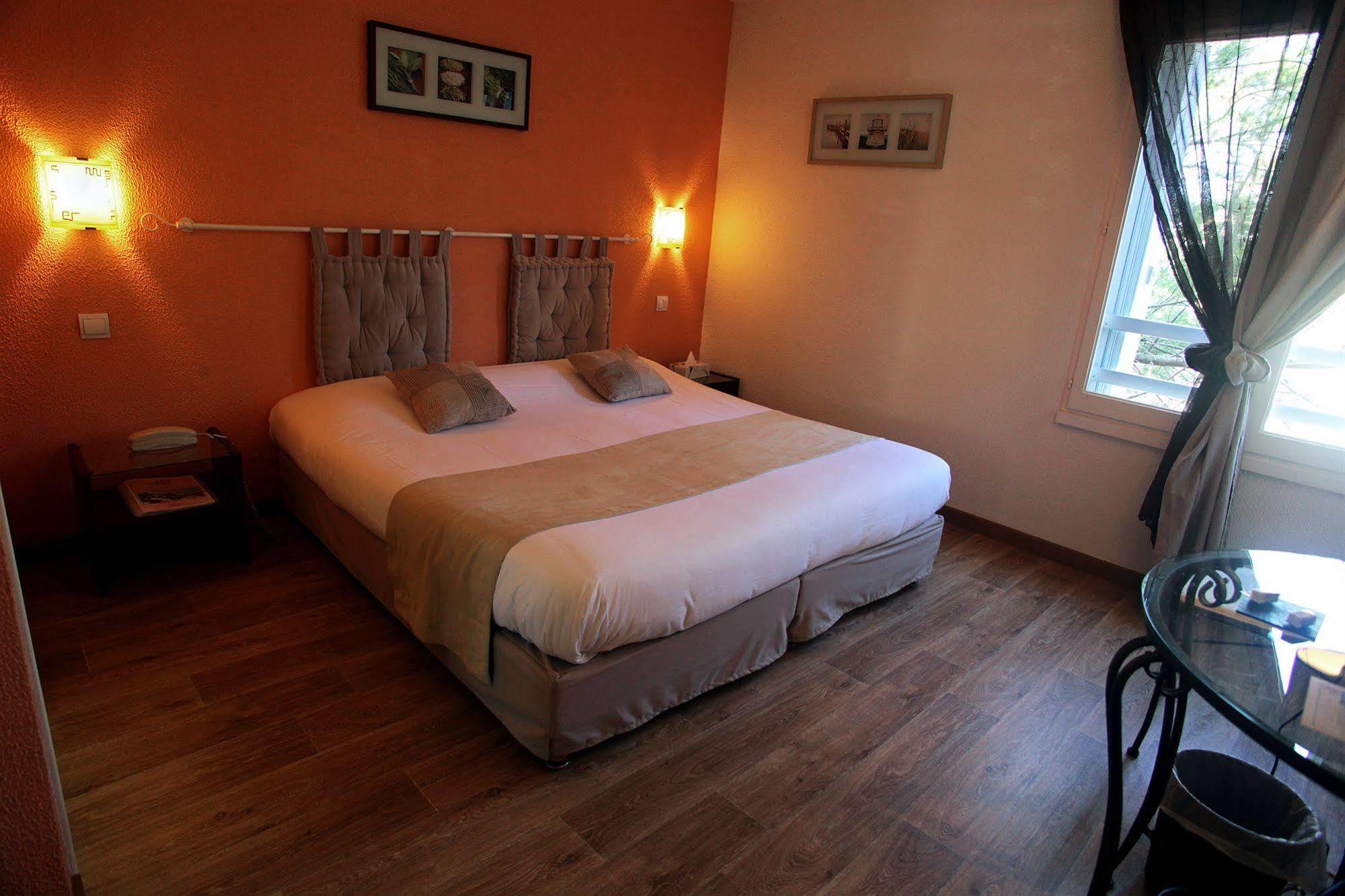Hotel Les Grenadines แอกด์ ภายนอก รูปภาพ